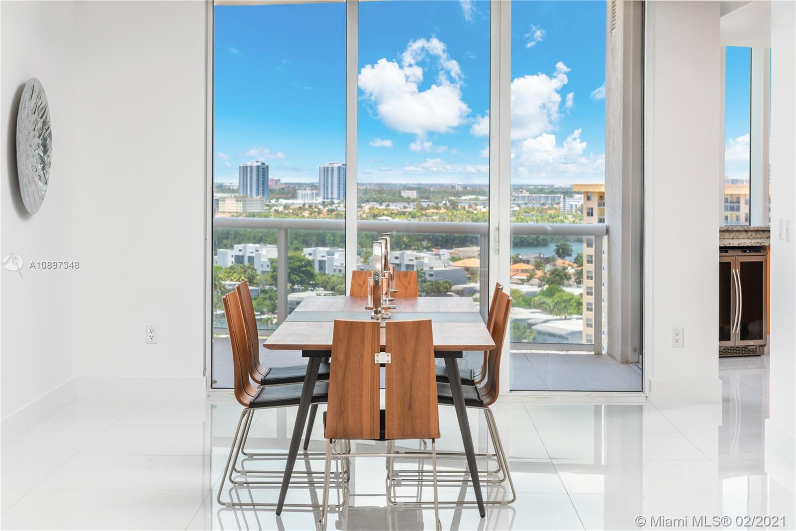 Sunny Isles Beach, FL 33160,15811 Collins Ave #1506