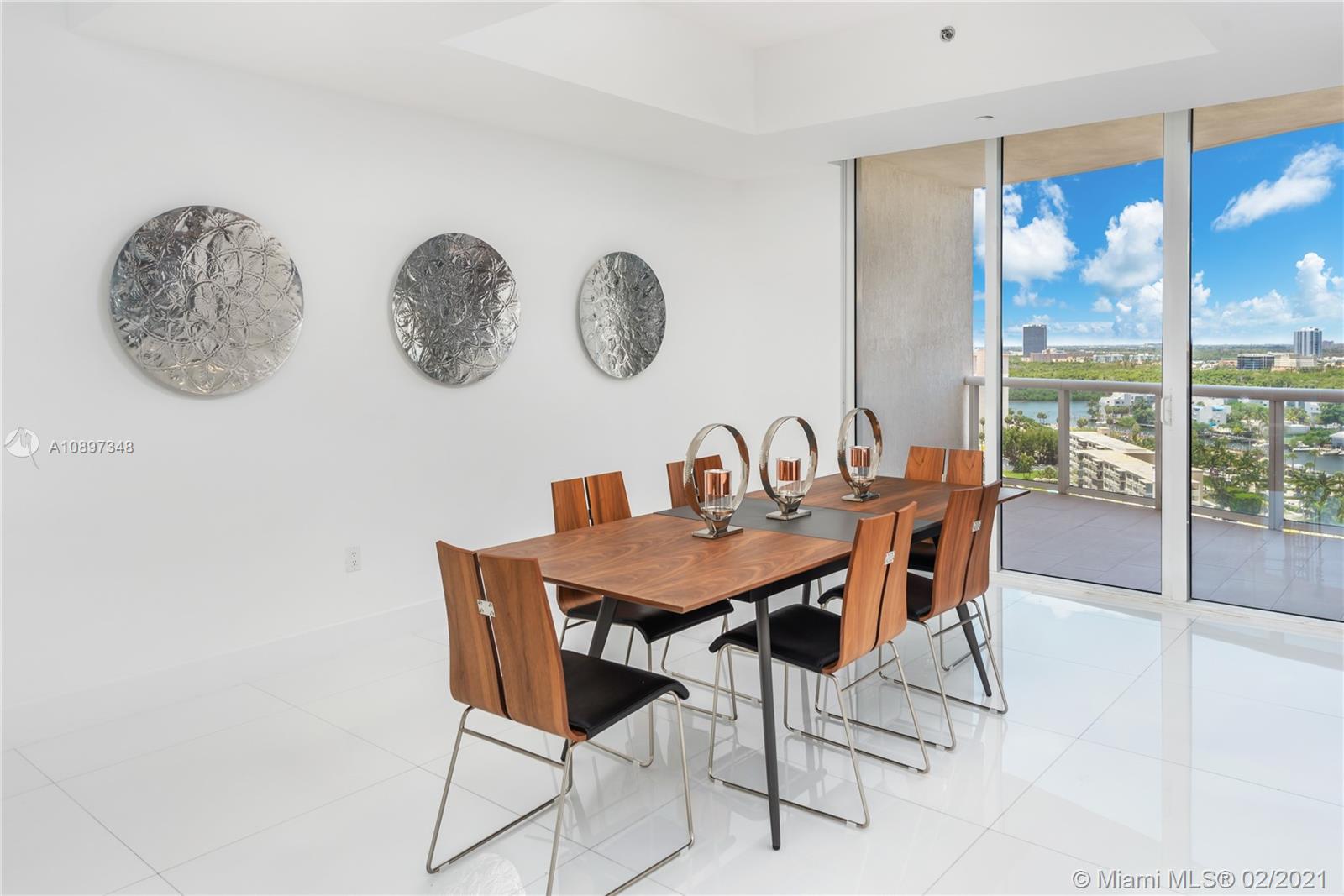 Sunny Isles Beach, FL 33160,15811 Collins Ave #1506