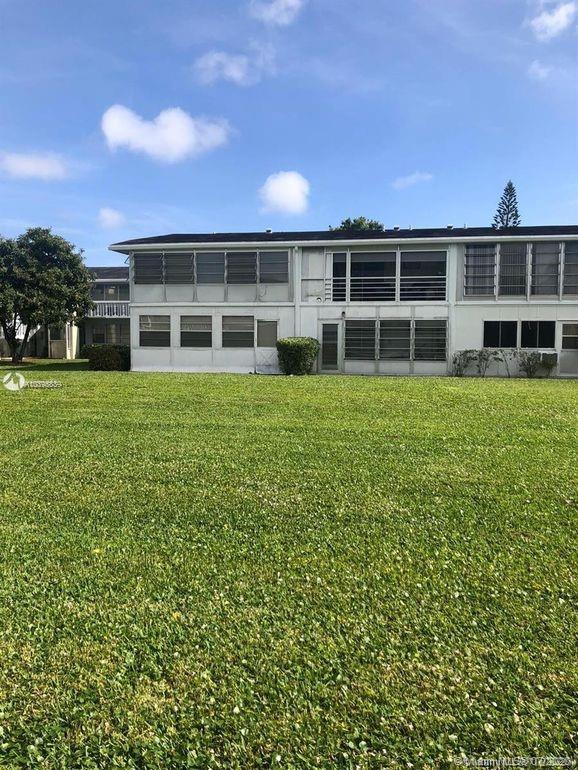 123 Farnham F #123,  Deerfield Beach,  FL 33442