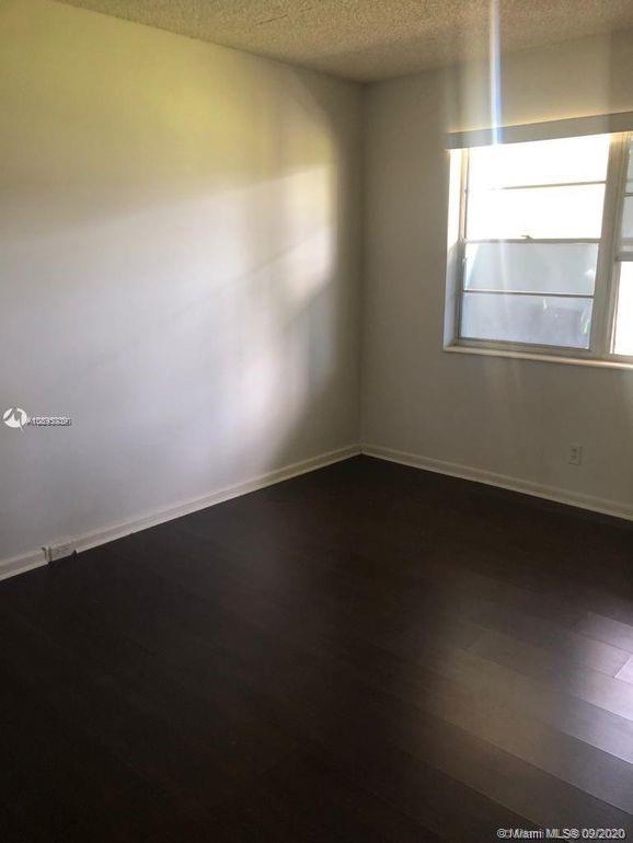 Deerfield Beach, FL 33442,123 Farnham F #123