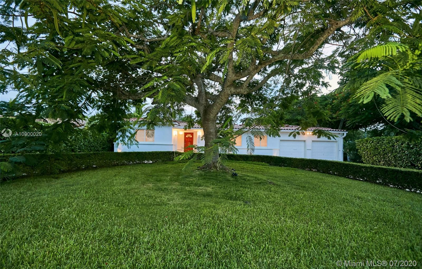 Coral Gables, FL 33146,4400 Riviera Dr