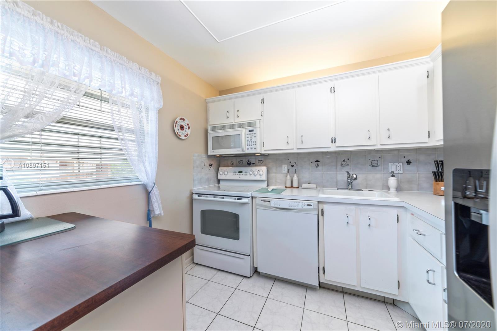 Lauderdale Lakes, FL 33313,2991 NW 46th Ave #405