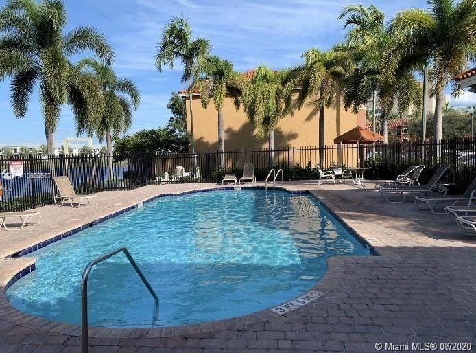 Pembroke Pines, FL 33025,10645 SW 8th St #2406