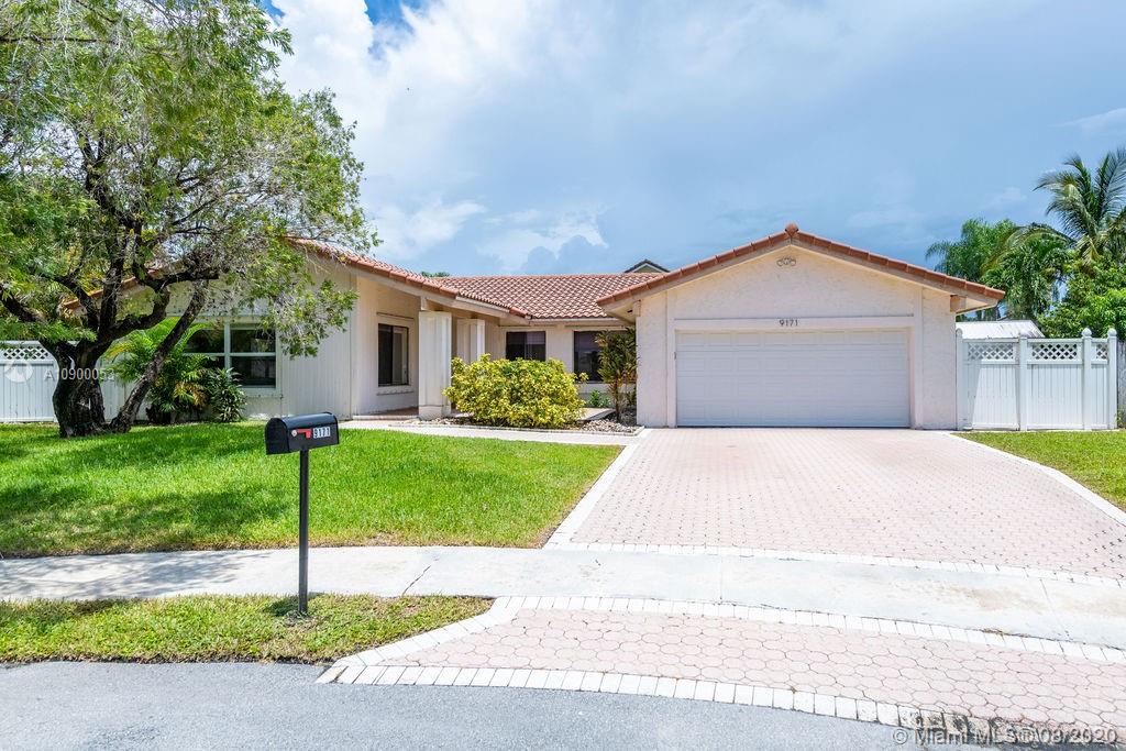 9171 NW 15th St, Plantation, FL 33322