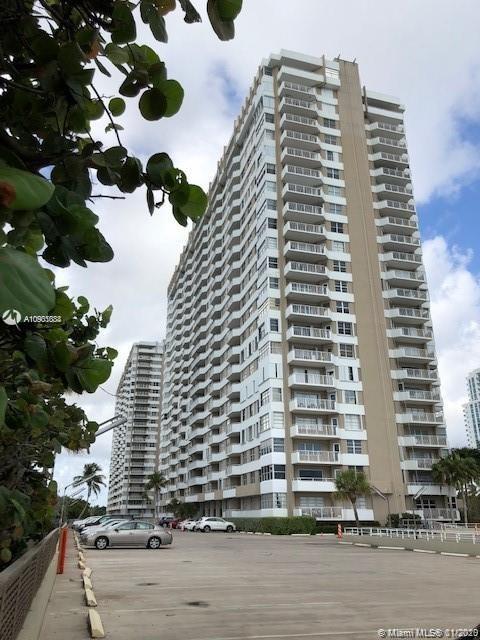 Hallandale Beach, FL 33009,1980 S Ocean Dr #2J