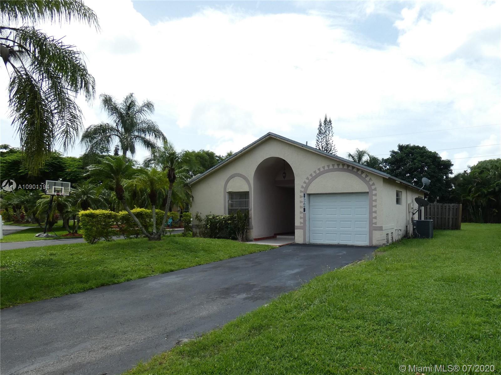 9642 NW 45th St, Sunrise, FL 33351