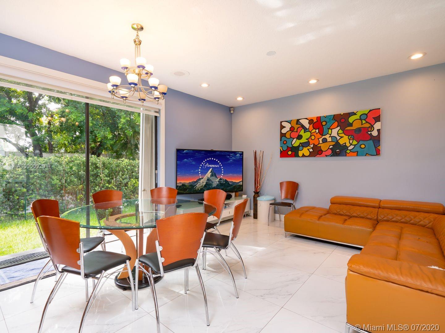 Miami, FL 33179,20235 W Oak Haven Cir