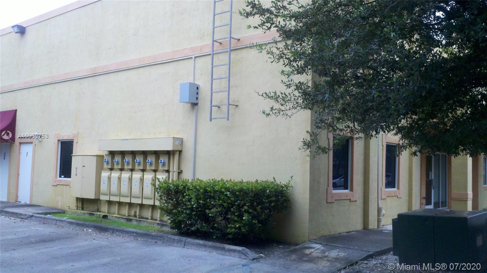 Hialeah, FL 33015,5951 NW 173rd Dr #B-1