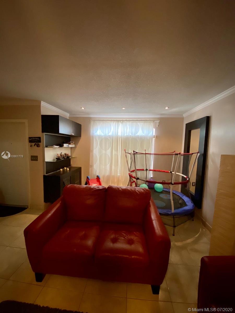 Hialeah, FL 33015,6985 NW 173rd Dr #1802