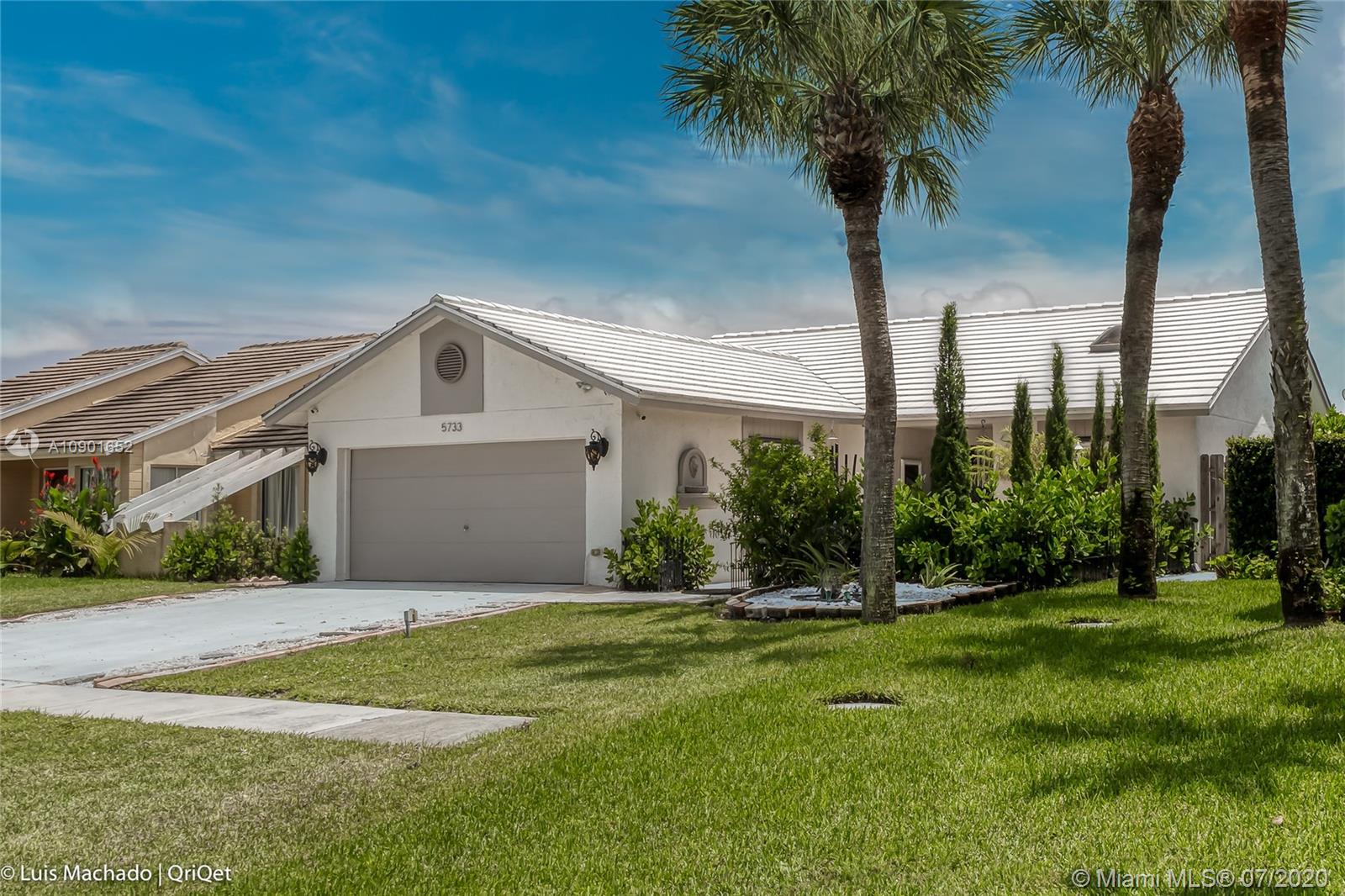 Lake Worth, FL 33463,5733 Strawberry Lakes Cir