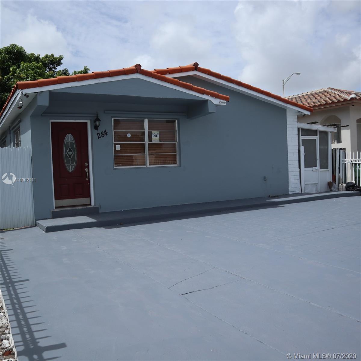 284 W 18th St, Hialeah, FL 33010