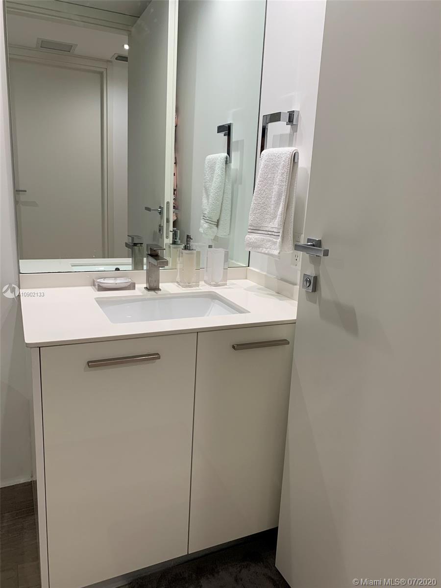 Photo 15 of Brickell House Condo Apt 2509 in Miami - MLS A10902133