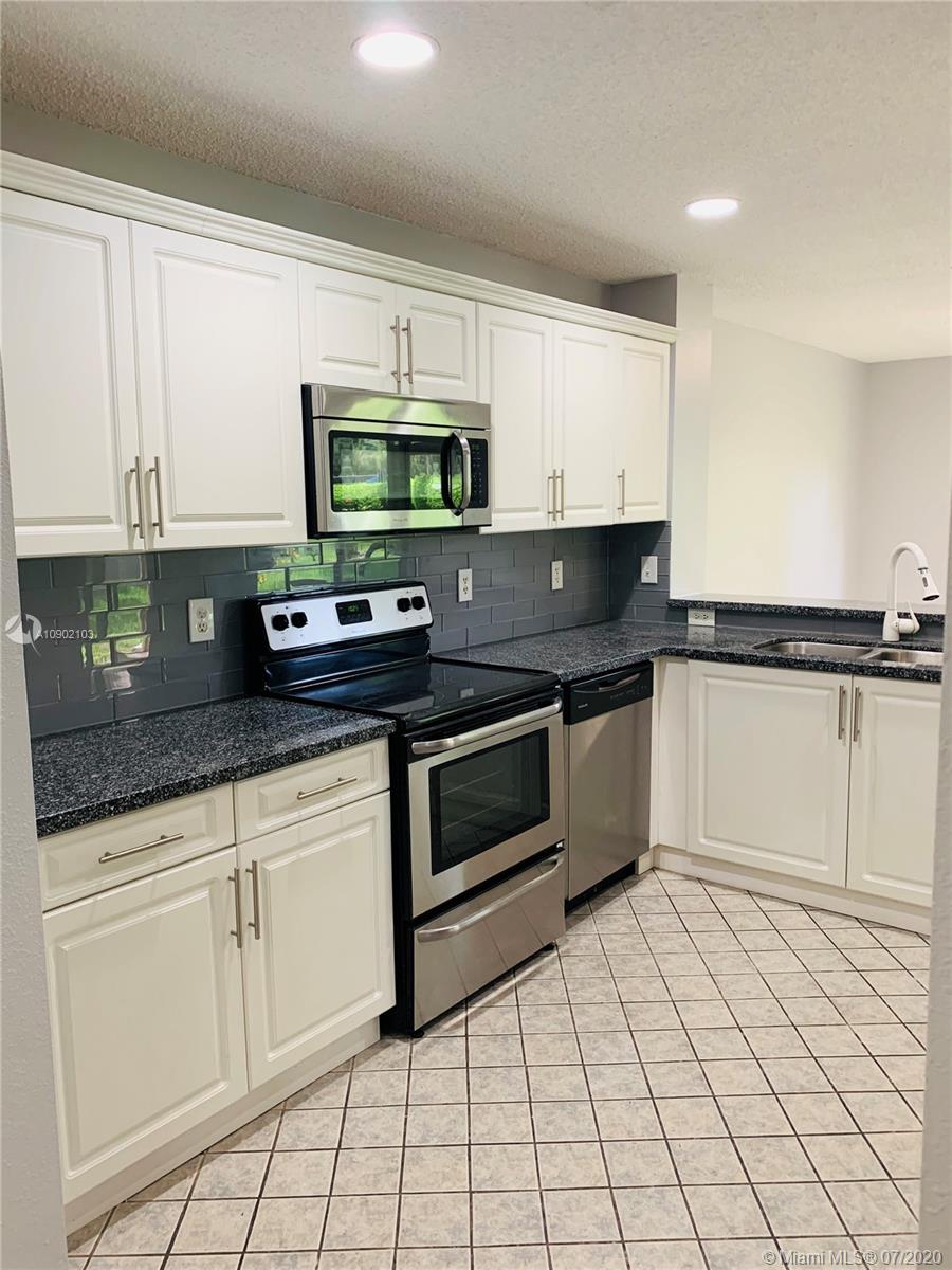 Weston, FL 33326,16346 Malibu Dr #31