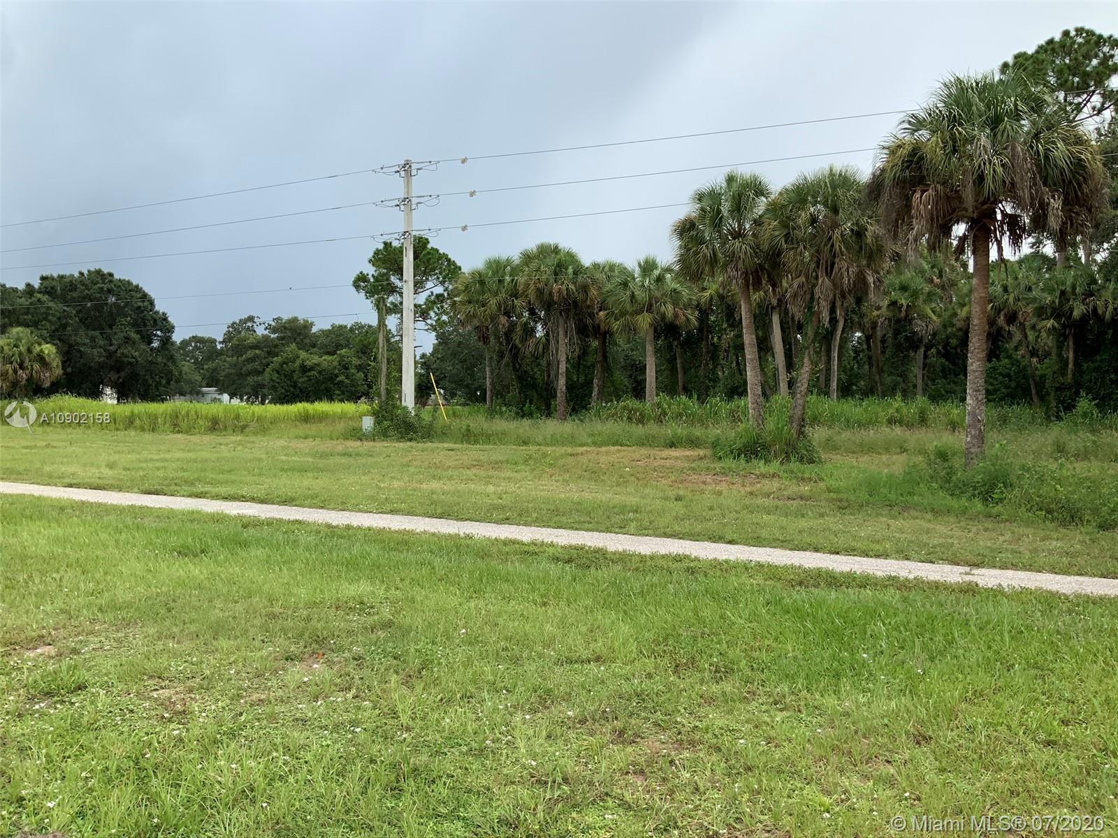 La Belle, FL 33935,0 E Cowboy Way