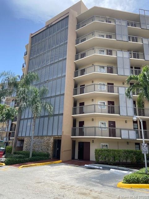 3101 N Country Club Dr #709, Aventura, FL 33180