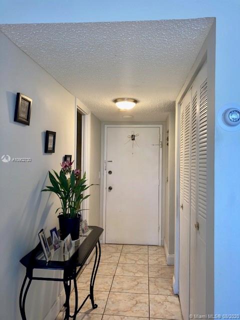 North Miami Beach, FL 33162,2025 NE 164th St #319