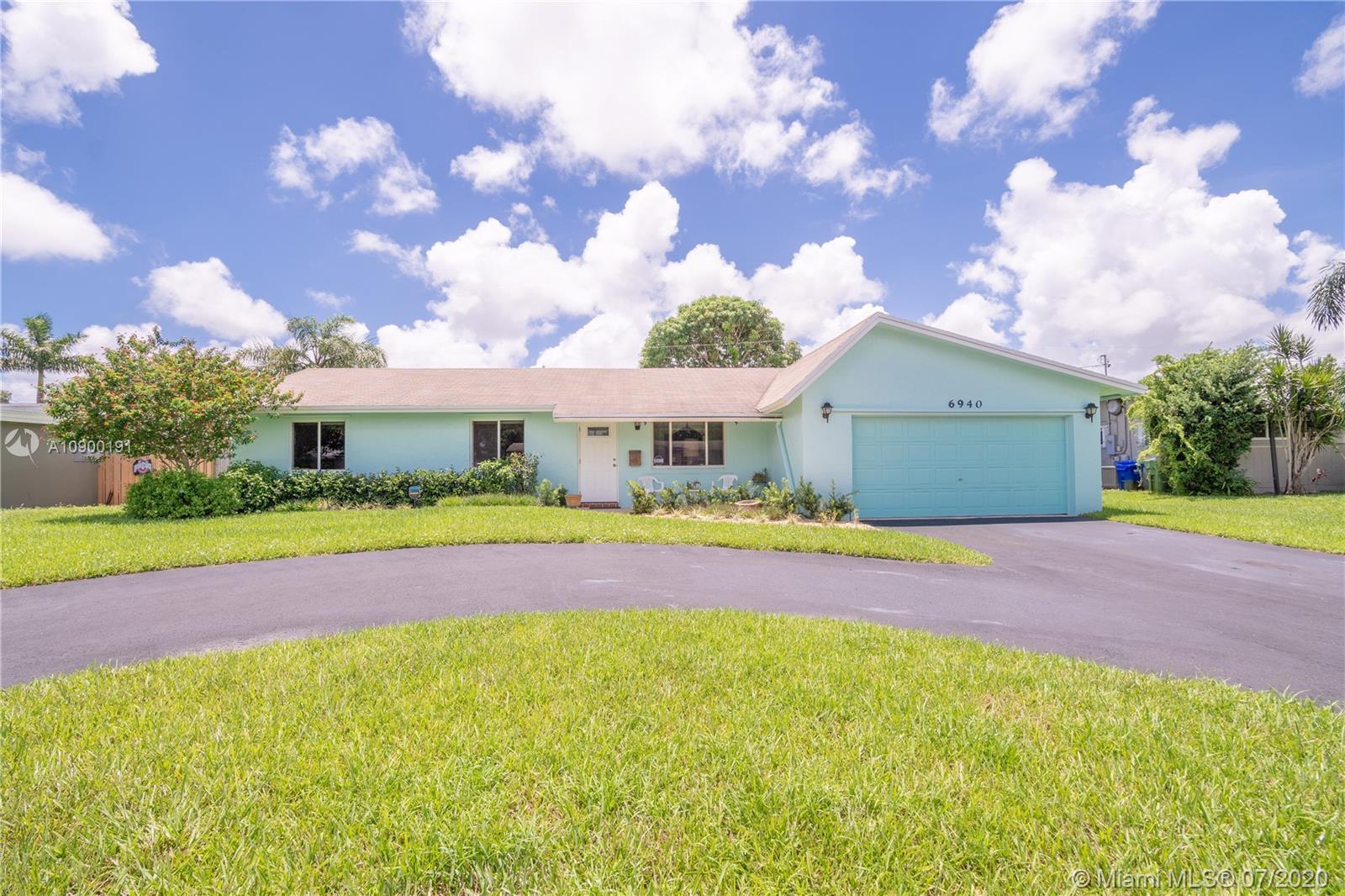 6940 SW 13th St, Pembroke Pines, FL 33023