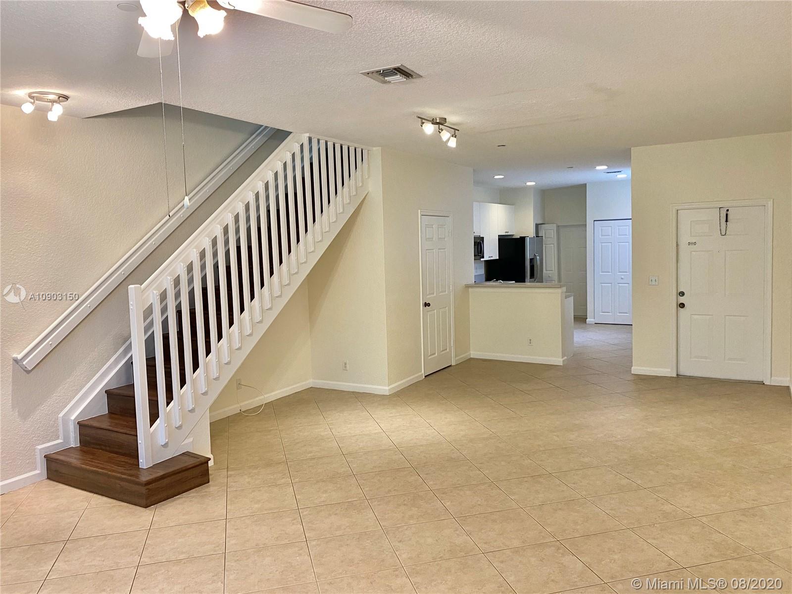 Weston, FL 33332,4304 Vineyard Cir #4304