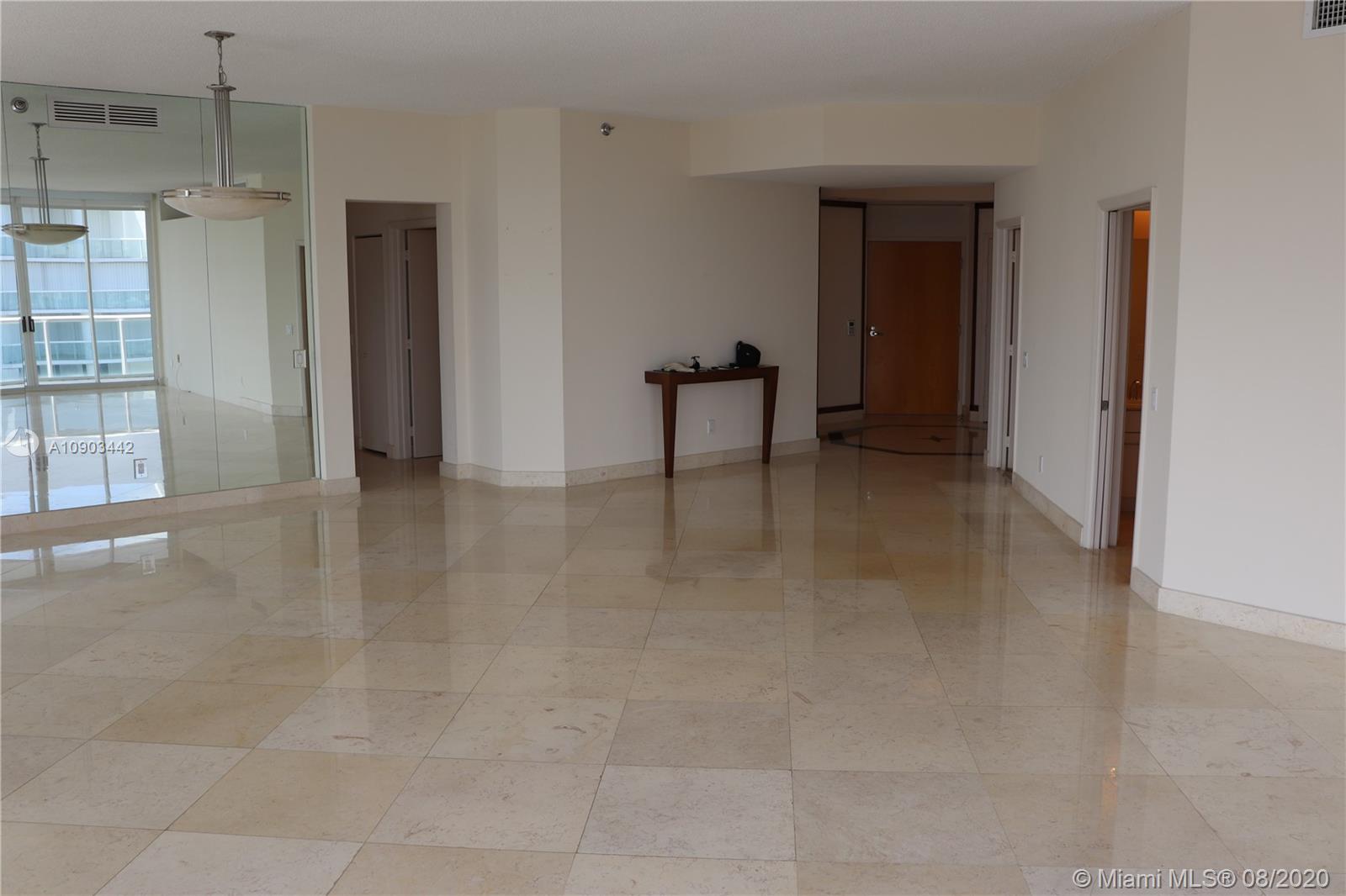 Aventura, FL 33180,21150 Point Pl #3002