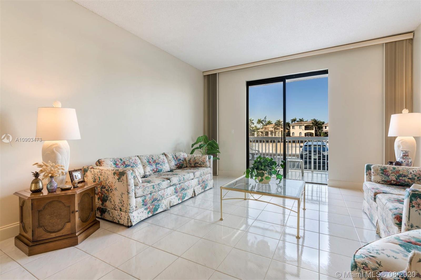 Hollywood, FL 33019,1500 S Ocean Dr #1E