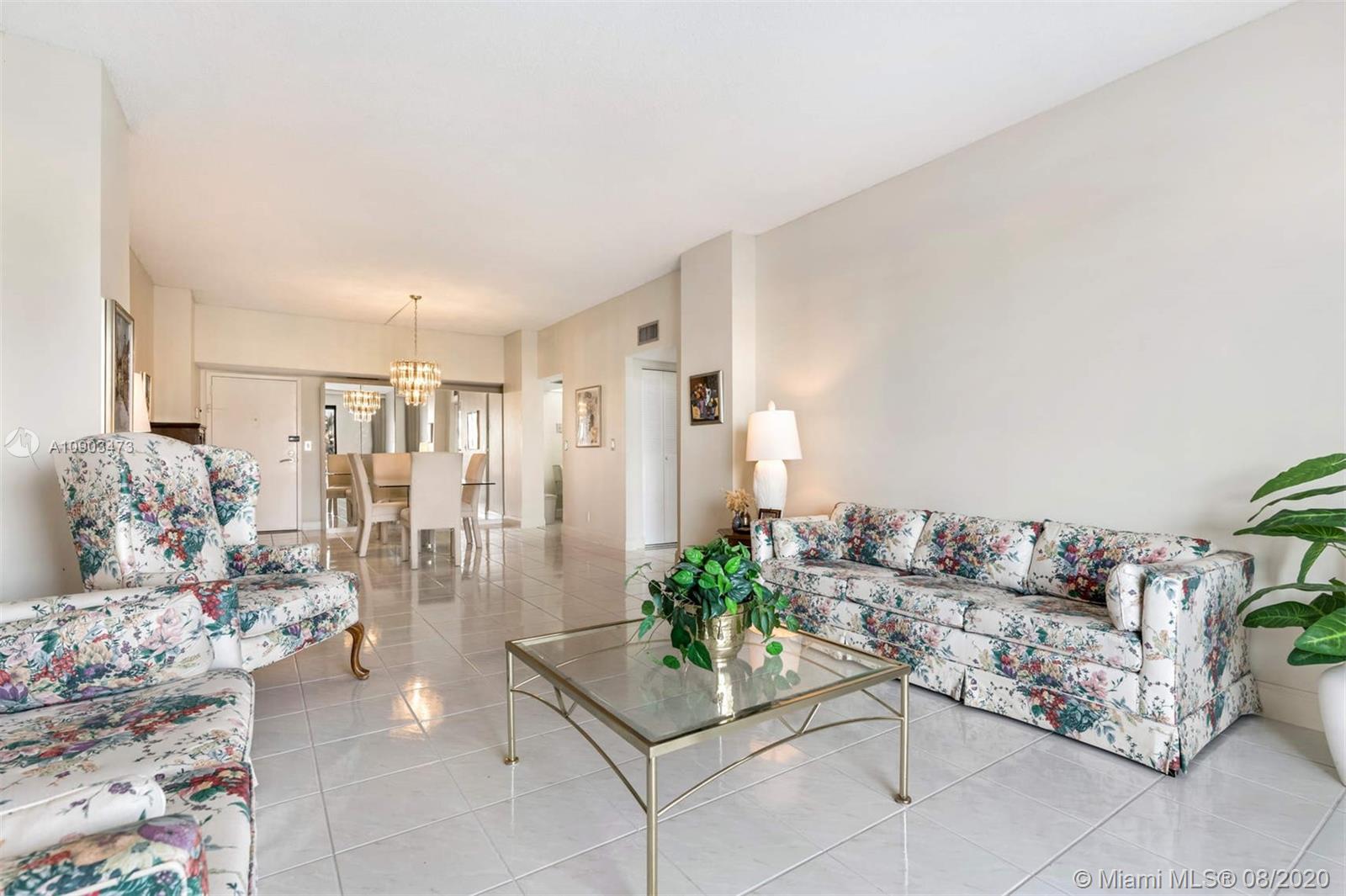 Hollywood, FL 33019,1500 S Ocean Dr #1E