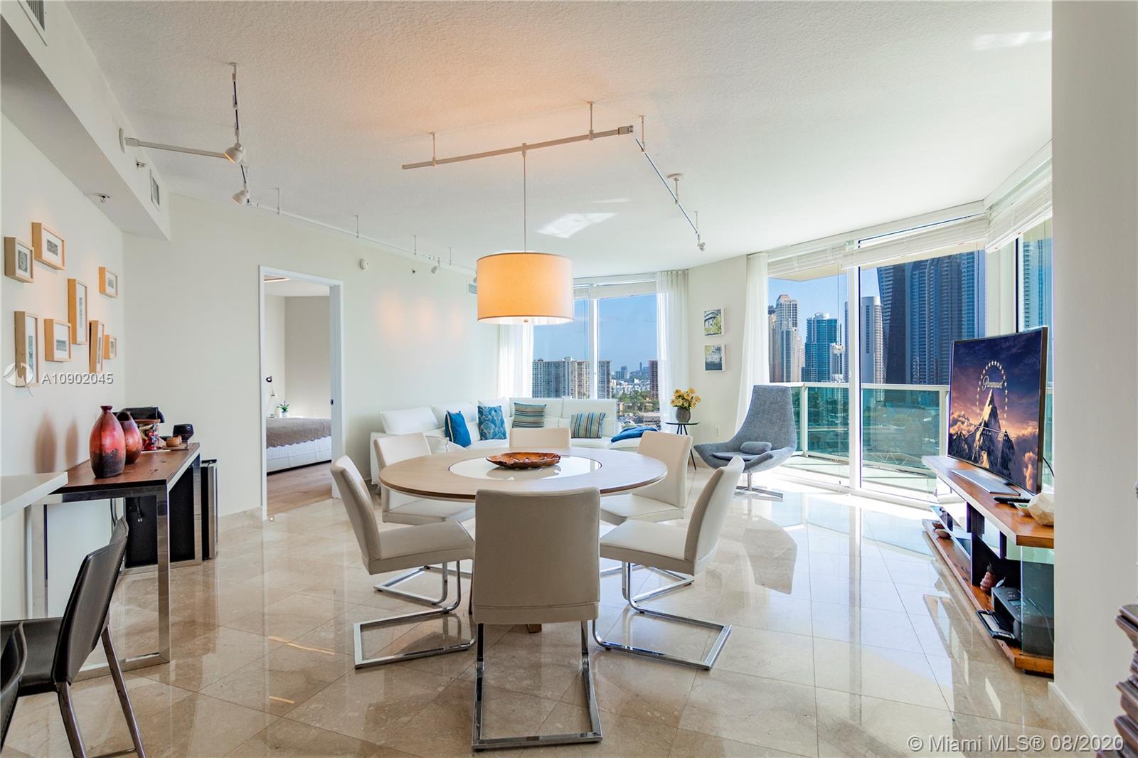 Photo 2 of St. Tropez 2 Apt 2-1702 in Sunny Isles Beach - MLS A10902045