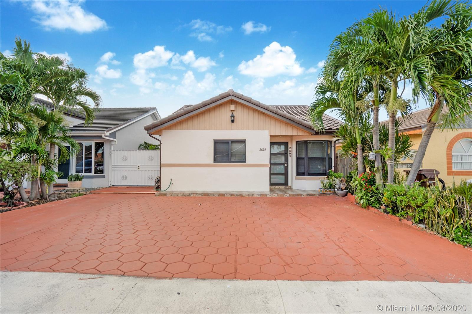 2693 W 73rd Pl, Hialeah, FL 33016