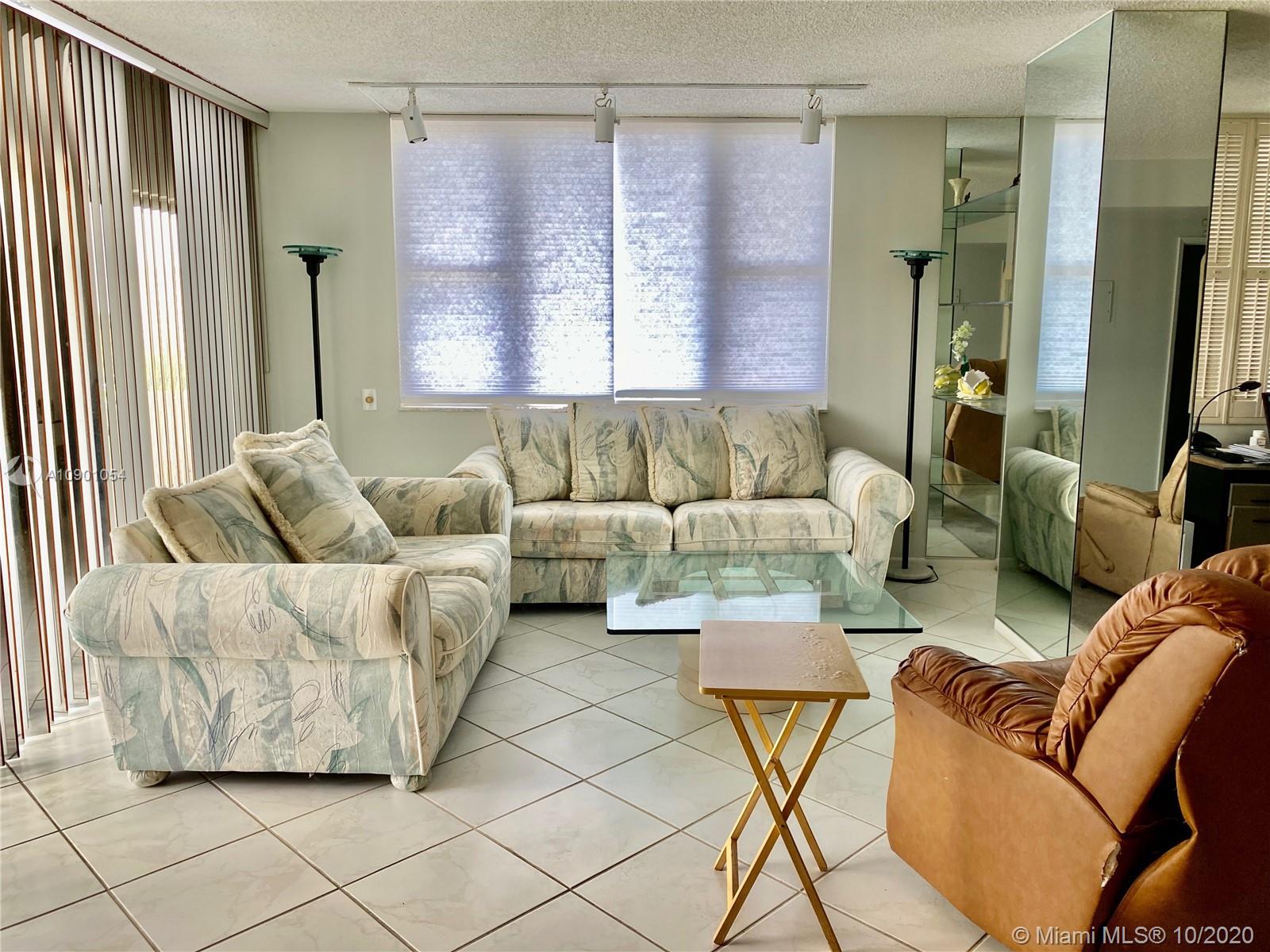 Hollywood, FL 33021,4330 Hillcrest Dr #819