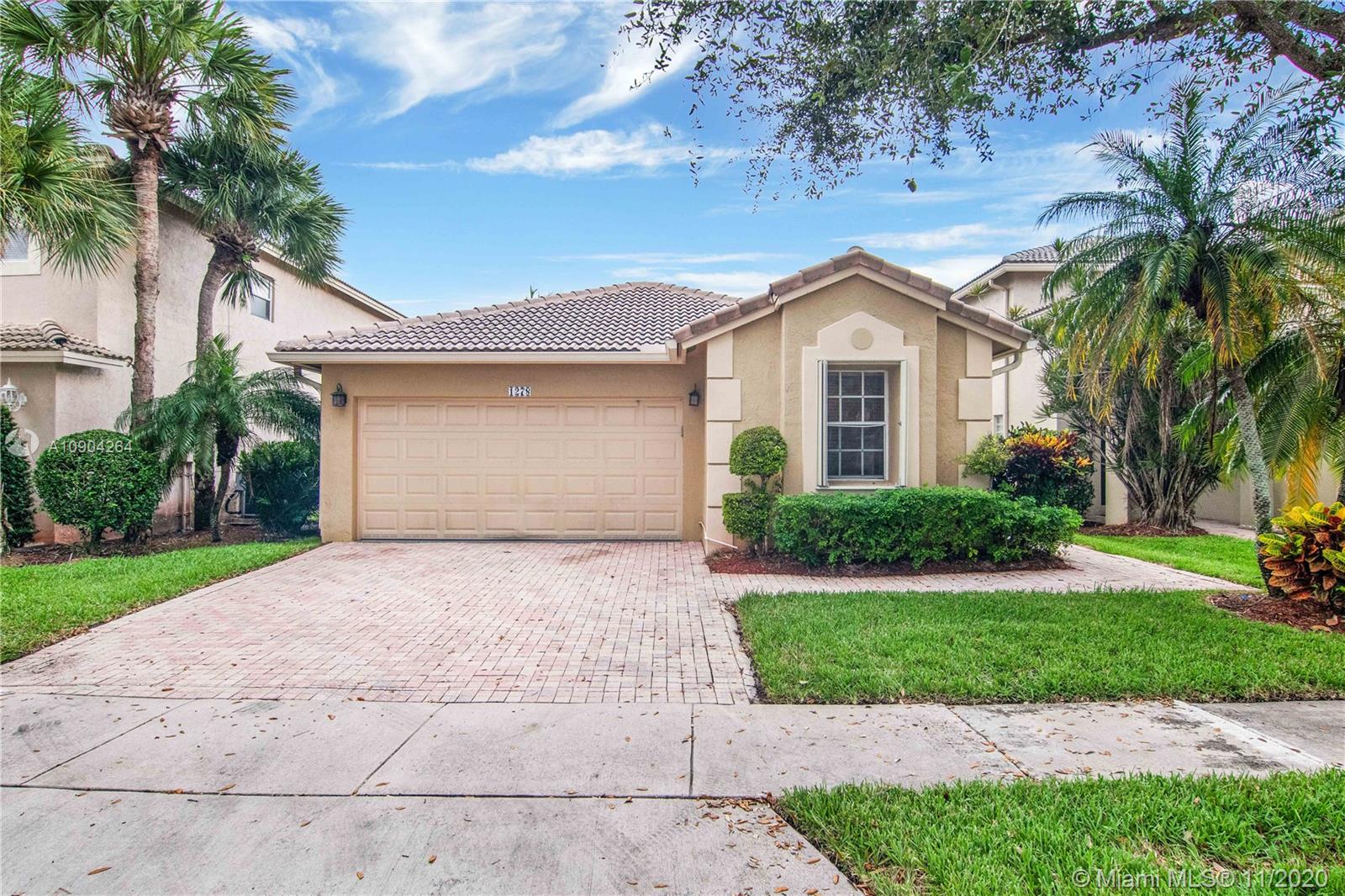 1278 NW 170th Ave, Pembroke Pines, FL 33028