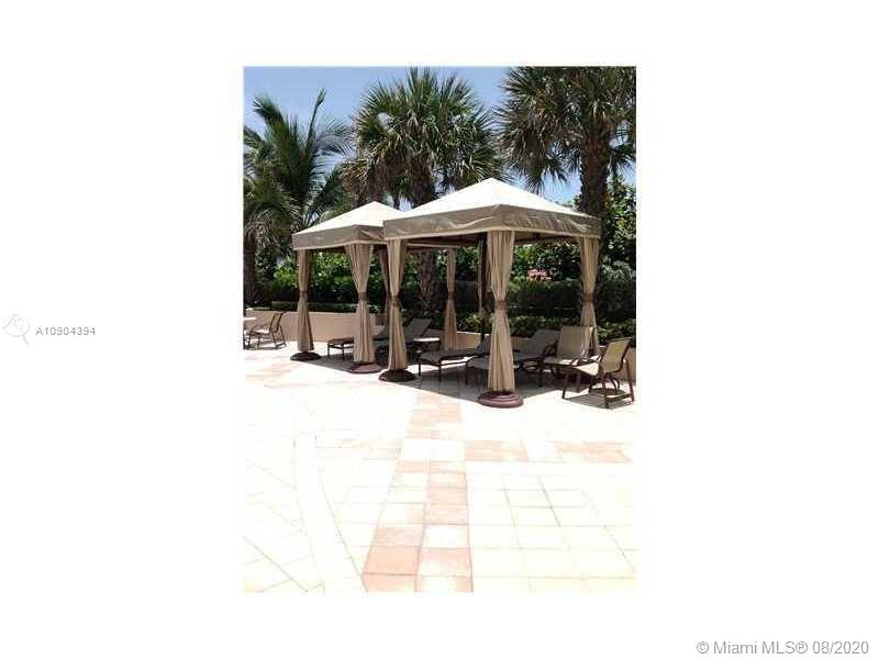 Hallandale Beach, FL 33009,1920 S Ocean Dr #14C