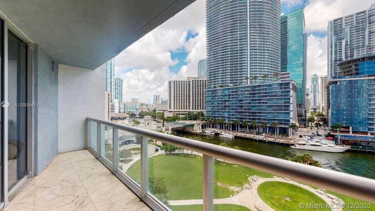 Miami, FL 33131,475 Brickell Ave #914