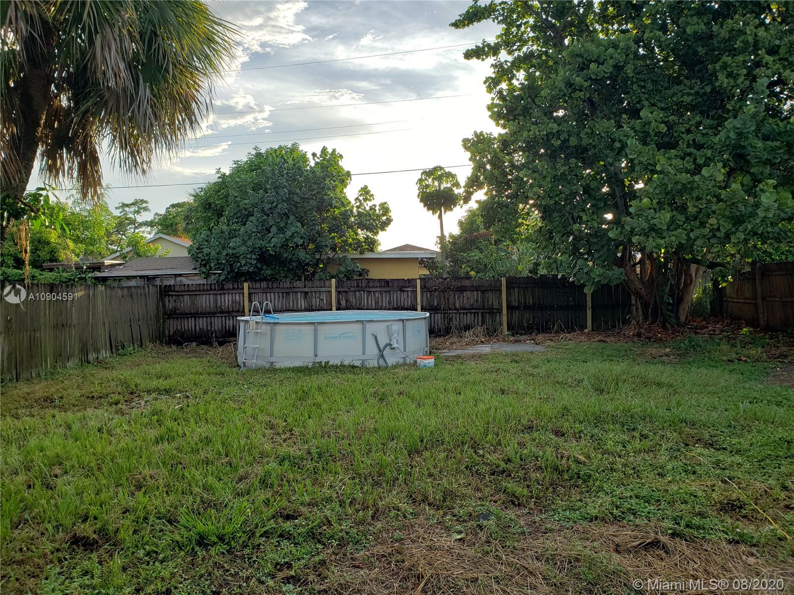 Green Acres, FL 33463,527 Walker Ave