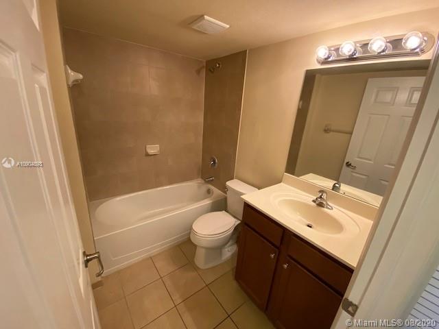 Cutler Bay, FL 33190,22541 SW 88th Pl #204-6