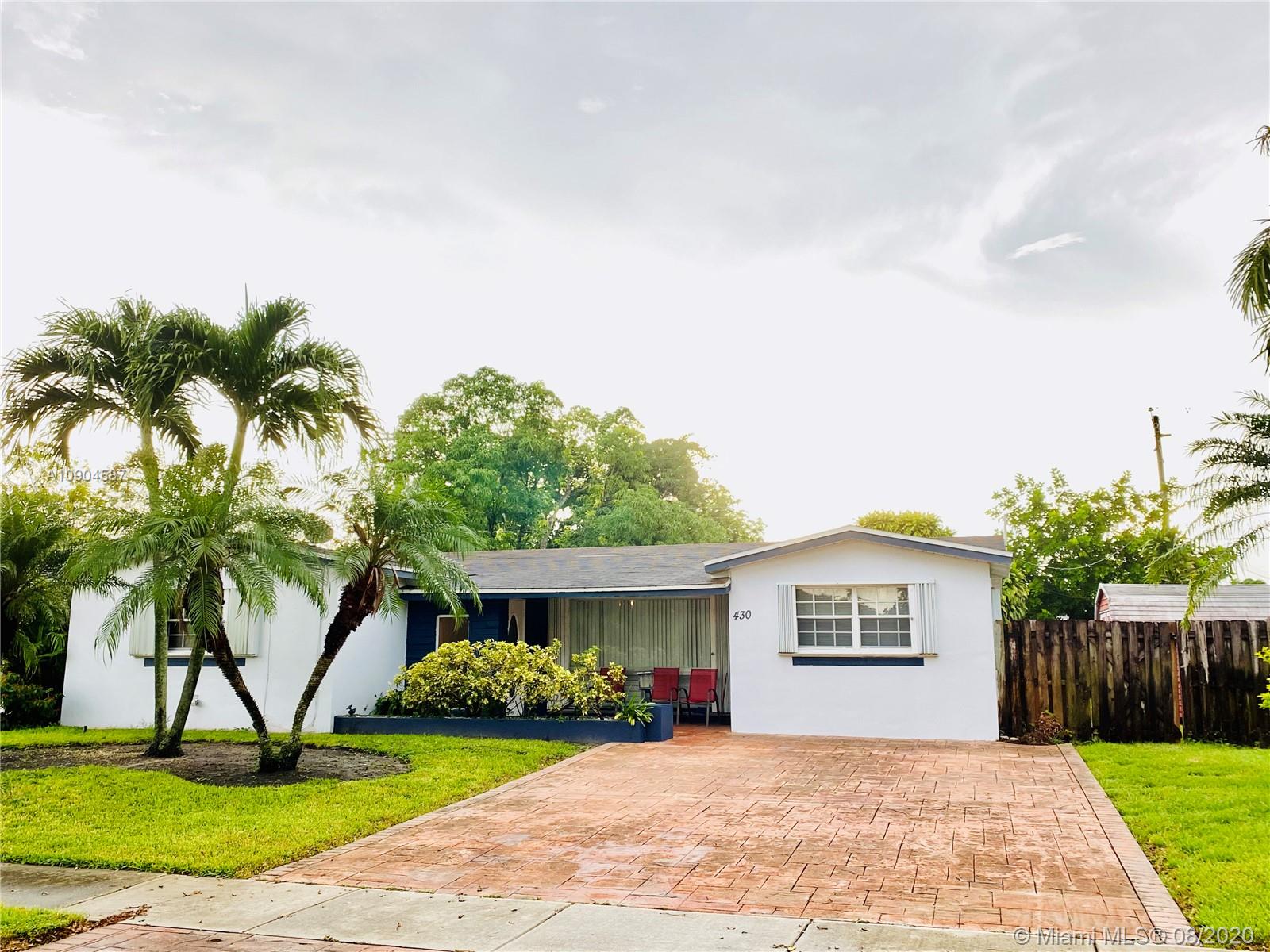 430 SW 70th Ave, Pembroke Pines, FL 33023