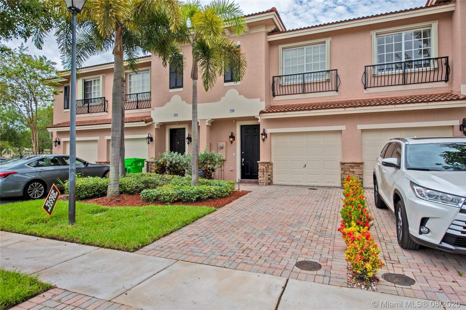 Sunrise, FL 33326,290 Las Brisas Cir #290