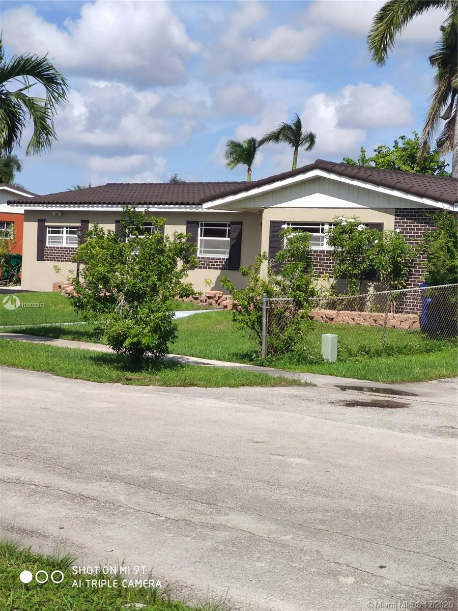 18241 NW 86th Ave, Hialeah, FL 33015