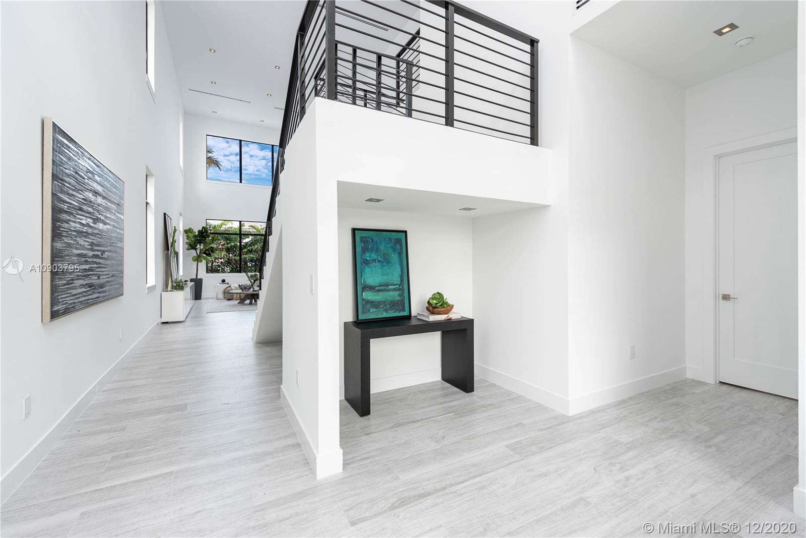 Photo 2 of 6137 26th St in Miami - MLS A10903795