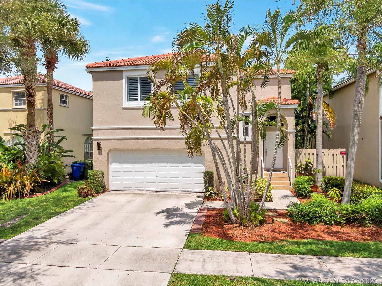 672 NW 159th Ave, Pembroke Pines, FL 33028