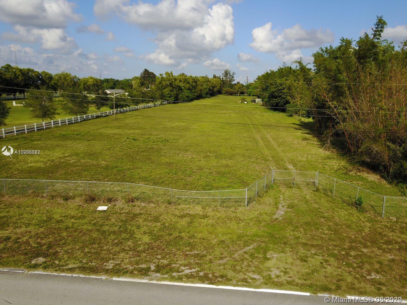 Southwest Ranches, FL 33330,148 Sw Ave