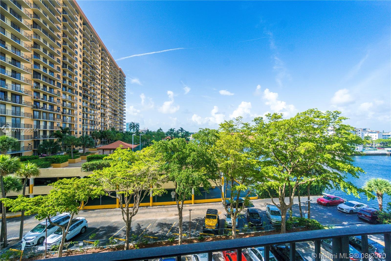 Sunny Isles Beach, FL 33160,301 174th St #505