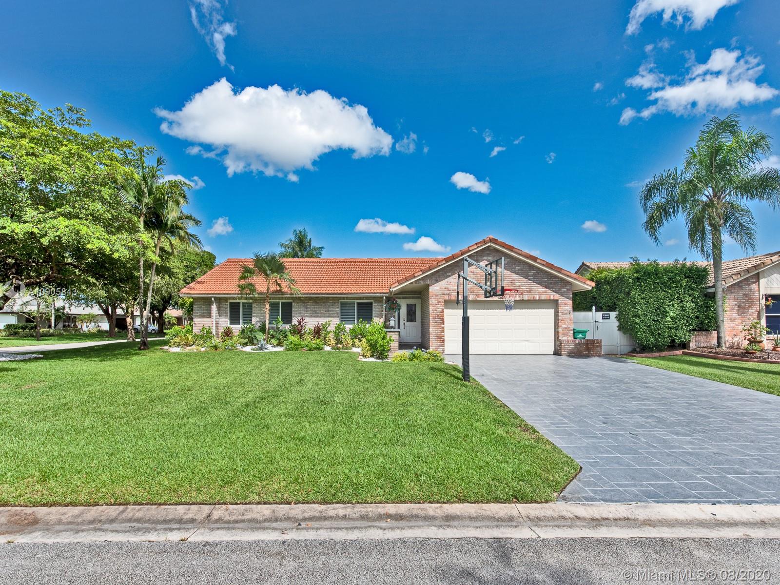 541 NW 113th Ter, Coral Springs, FL 33071