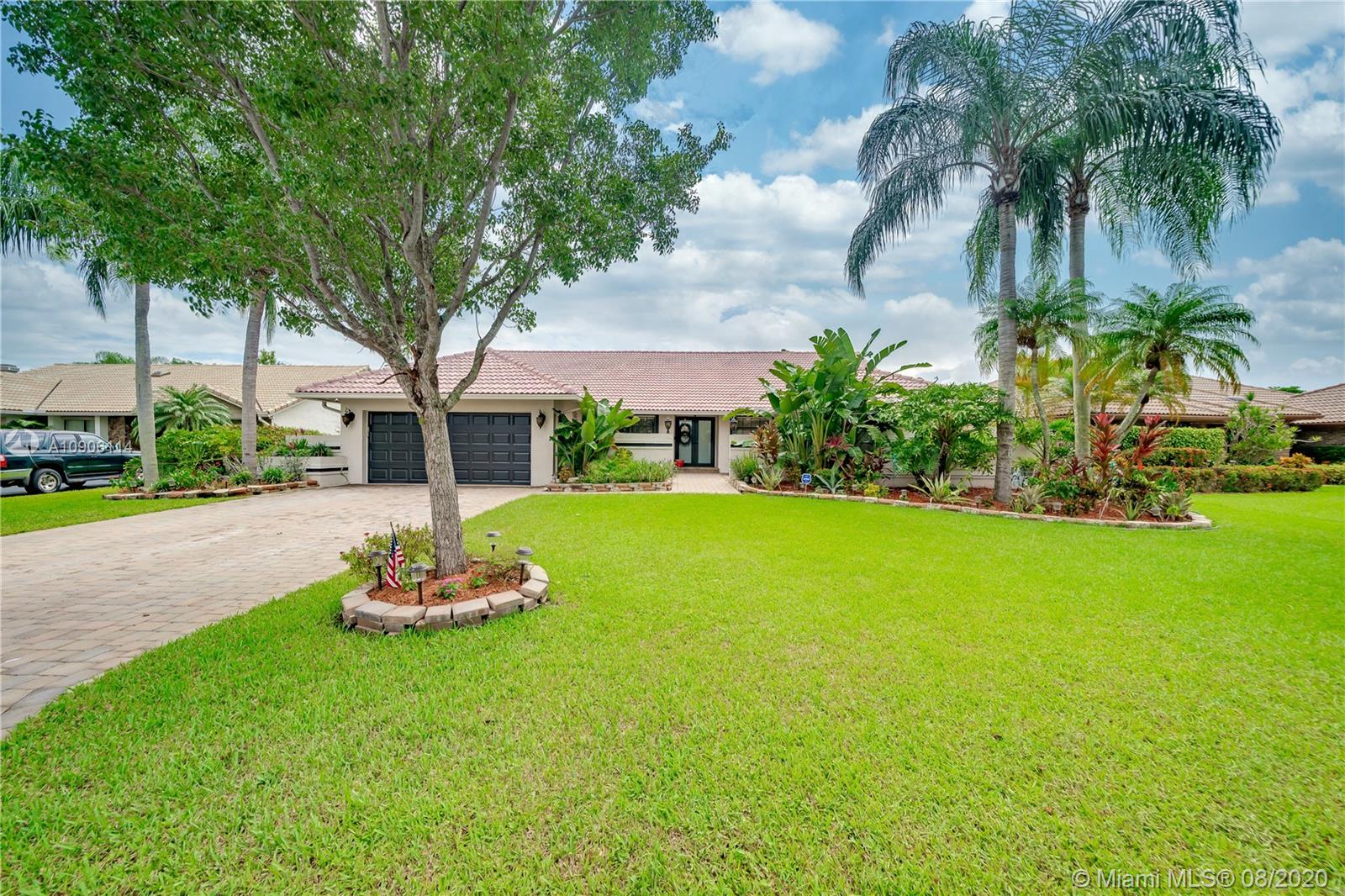 4901 NW 89th Ter, Coral Springs, FL 33067