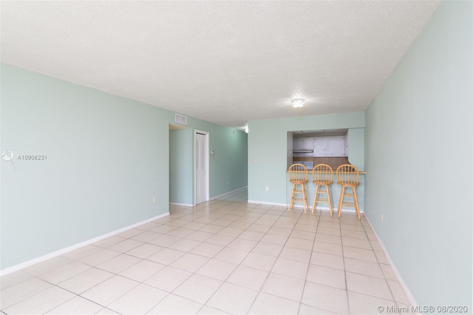 Hialeah, FL 33015,6970 NW 186th St #3-405