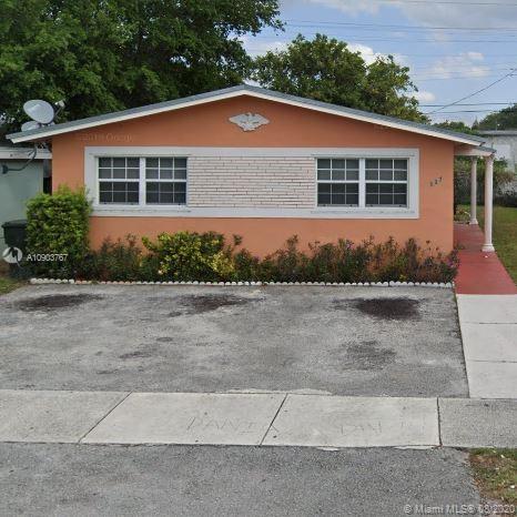 337 Phippen Waiters Rd,  Dania Beach,  FL 33004