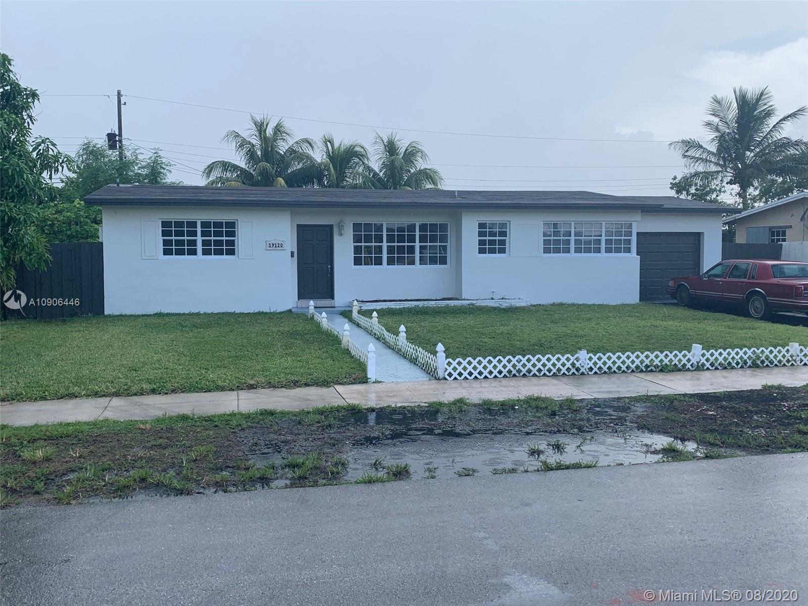 Miami Gardens, FL 33055,19120 NW 39th Ct