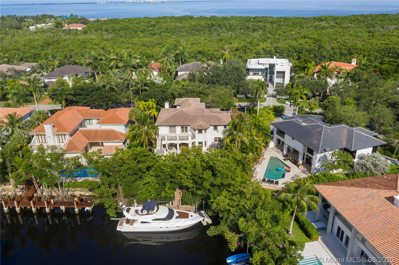 Photo 1 of 131 Paloma Dr in Coral Gables - MLS A10905701