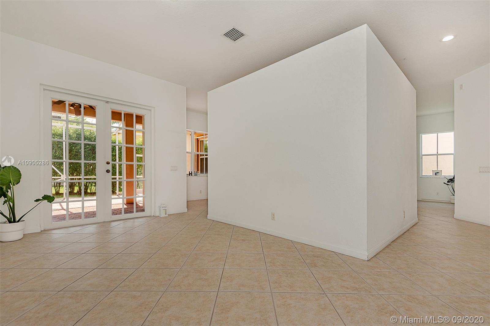 Weston, FL 33327,710 Conservation Dr