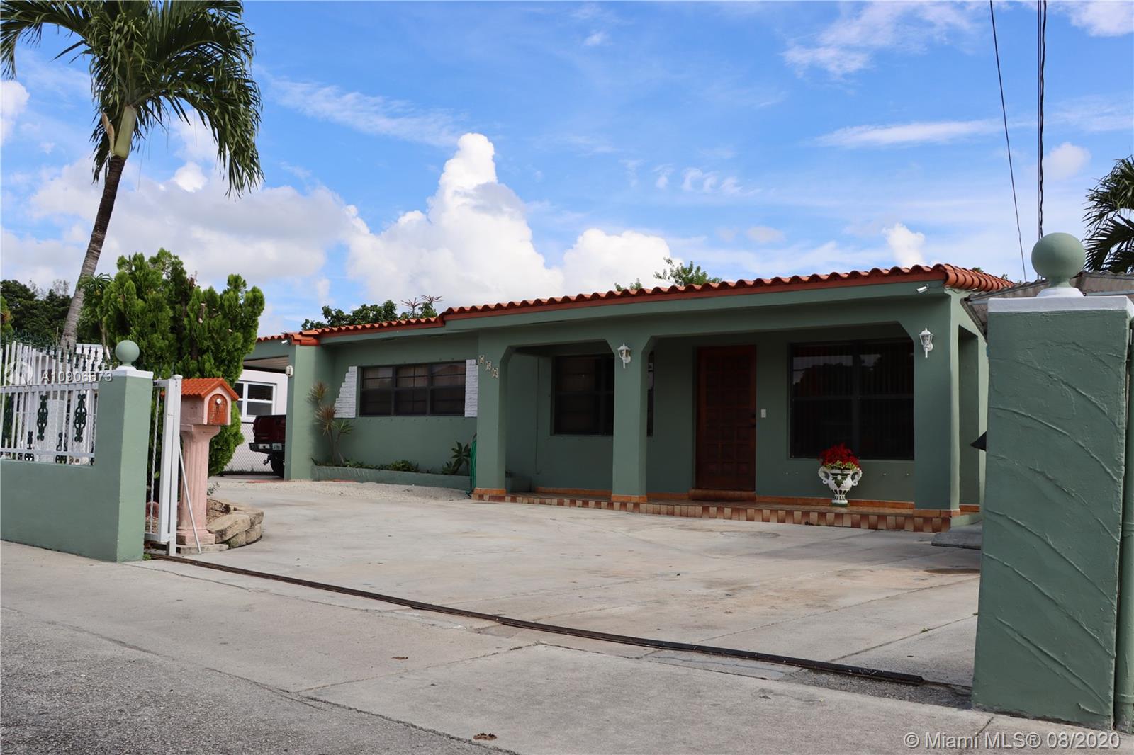 530 E 53rd St, Hialeah, FL 33013