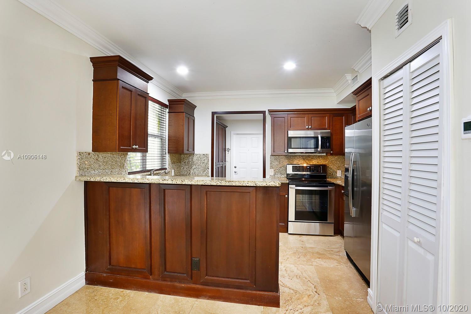 Coral Gables, FL 33146,491 Menendez Ave #11
