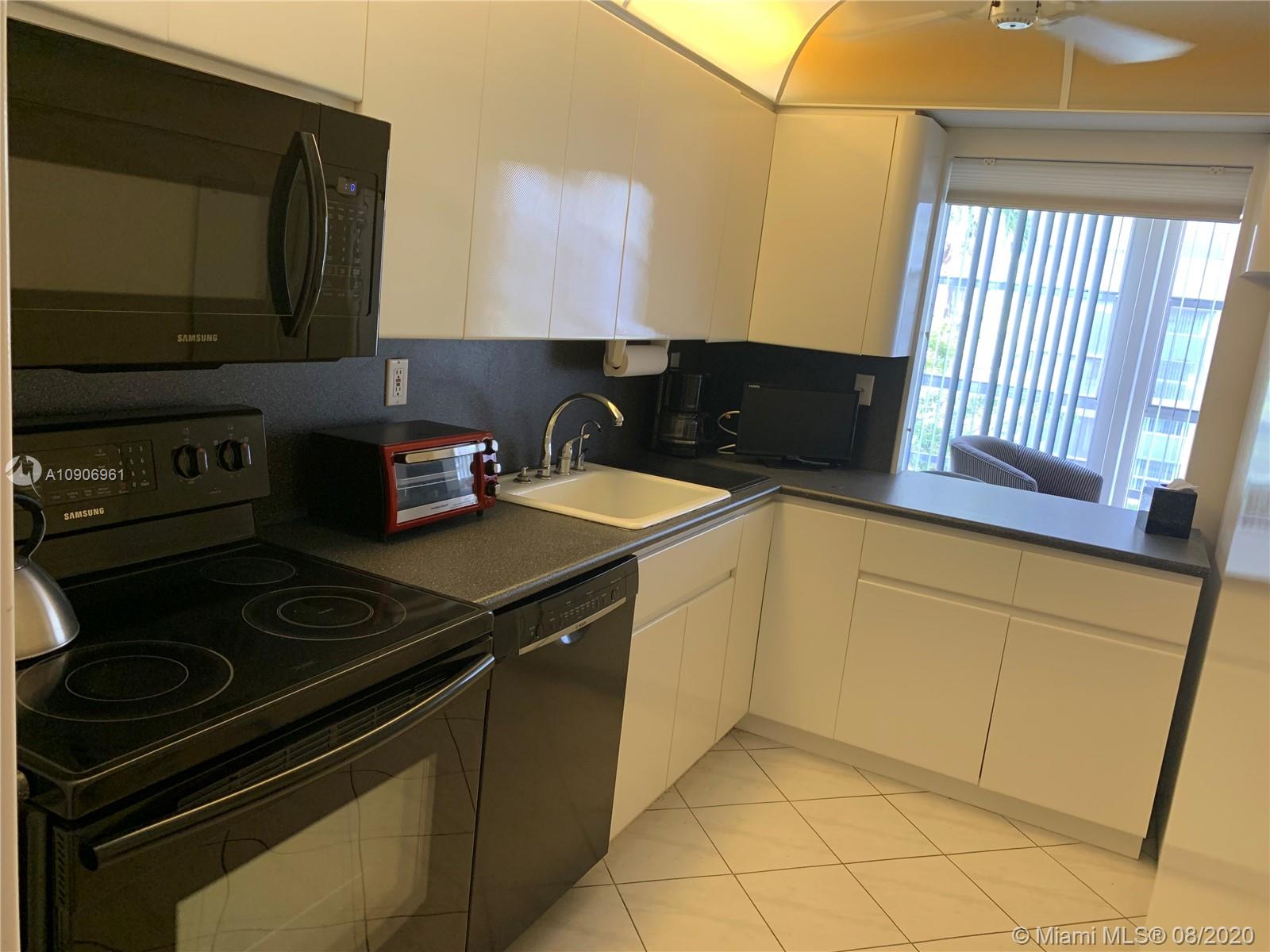 Hallandale Beach, FL 33009,2000 Atlantic Shores Blvd #212